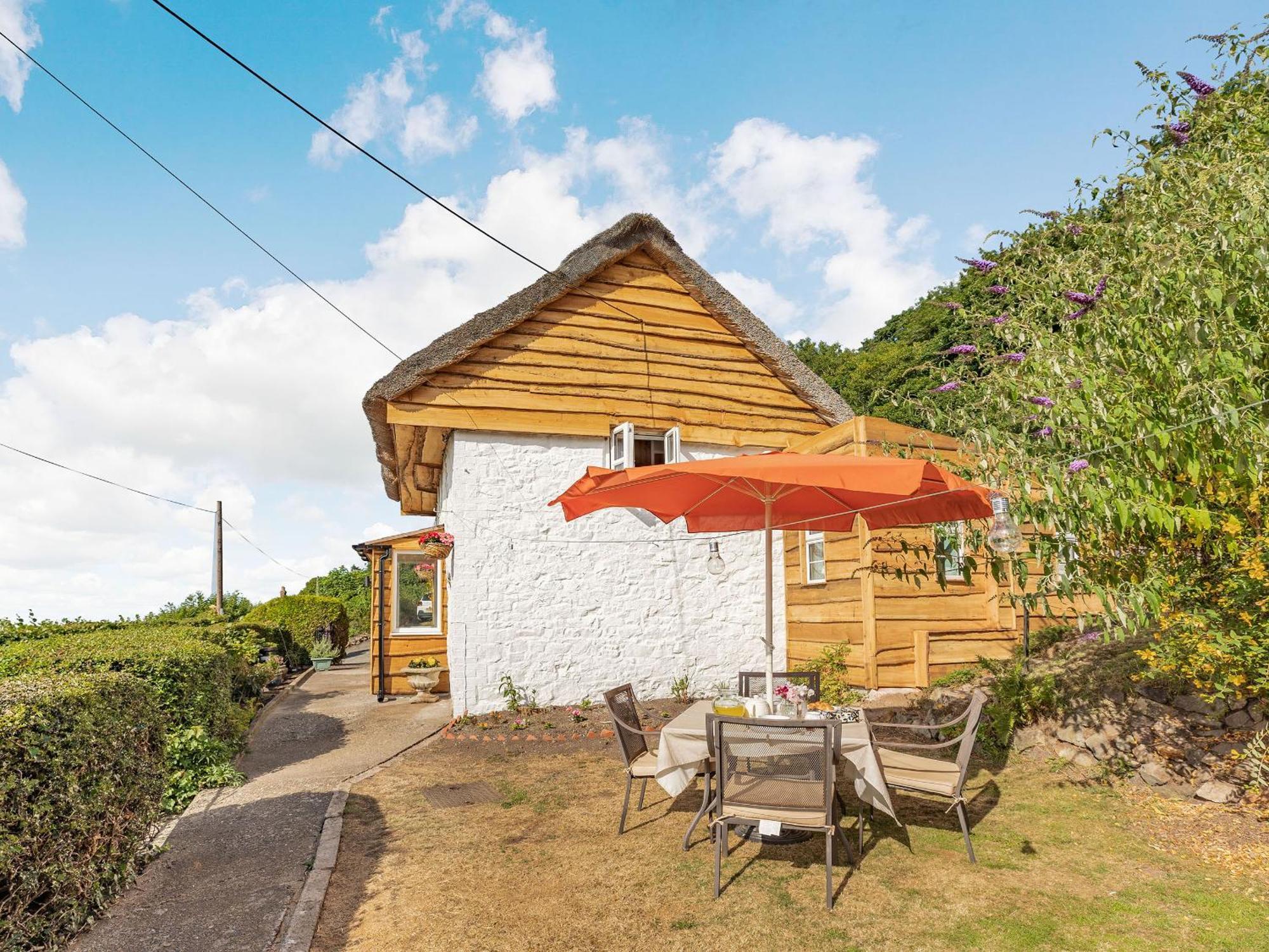Elsies Cottage Pontesbury Eksteriør billede
